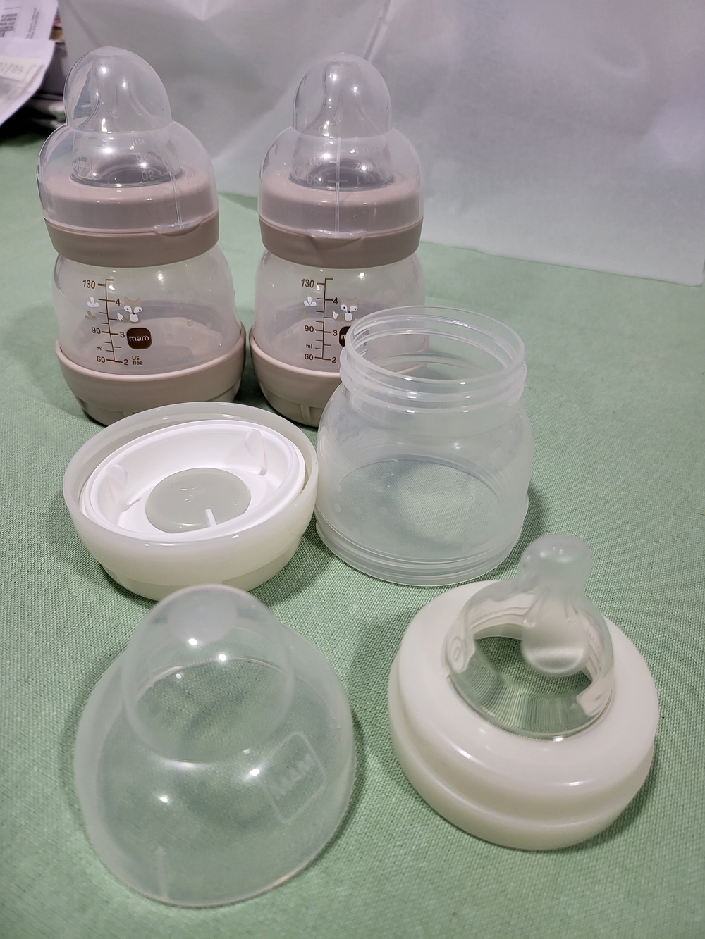 MAM Baby Bottle 130ml - Beige/White (Set of 3) Nipples Size 0 - Picture 2 of 4